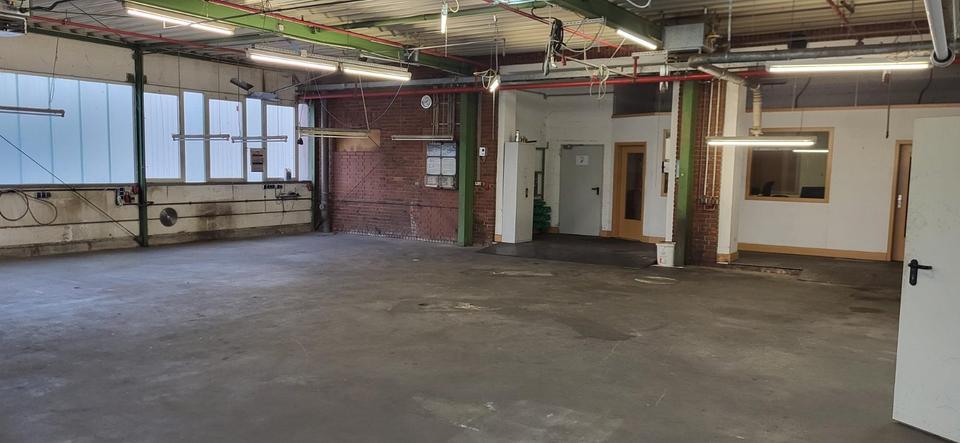 Lagerhallen auf dem Gelände der Blanke Türenwerke. zimmer