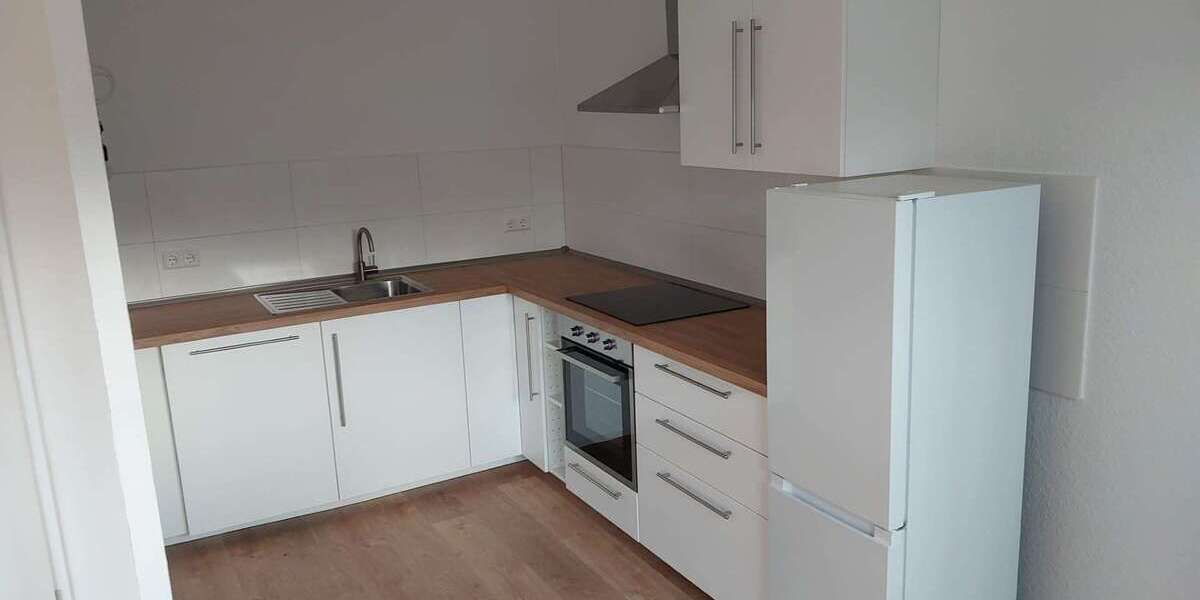 Etagenwohnung Halle Halle-Neustadt - 5 Zimmer, 81 m&sup2;, 650&euro; | Angebot:25045988