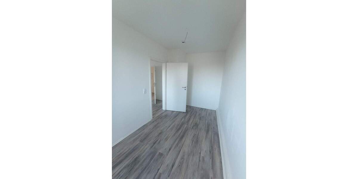Etagenwohnung Bitterfeld-Wolfen Wolfen - 4 Zimmer, 70 m&sup2;, 476&euro; | Angebot:25094204