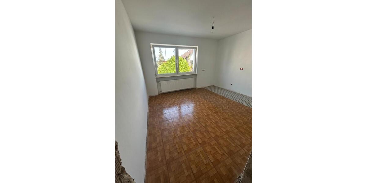 Etagenwohnung Kösching - 3 Zimmer, 85 m&sup2;, 1.000&euro; | Angebot:26489521