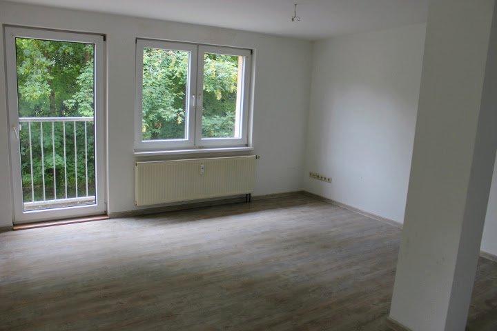 Etagenwohnung Naumburg (Saale) - 2 Zimmer, 71 m&sup2;, 442&euro; | Angebot:26251785