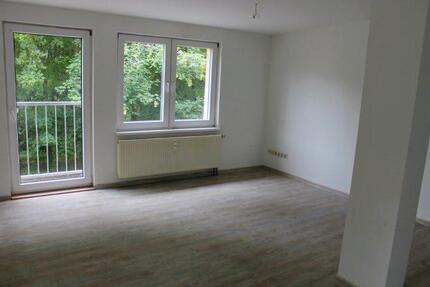 Wohnung Naumburg (Saale) - 2 Zimmer, 71 m&sup2;, 442&euro; | Angebot:26251785