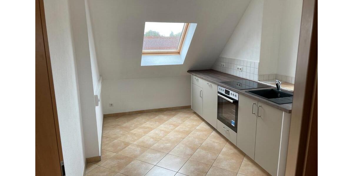 Dachgeschoßwohnung Halle (Saale) Silberhöhe - 1 Zimmer, 55 m&sup2;, 385&euro; | Angebot:25990342