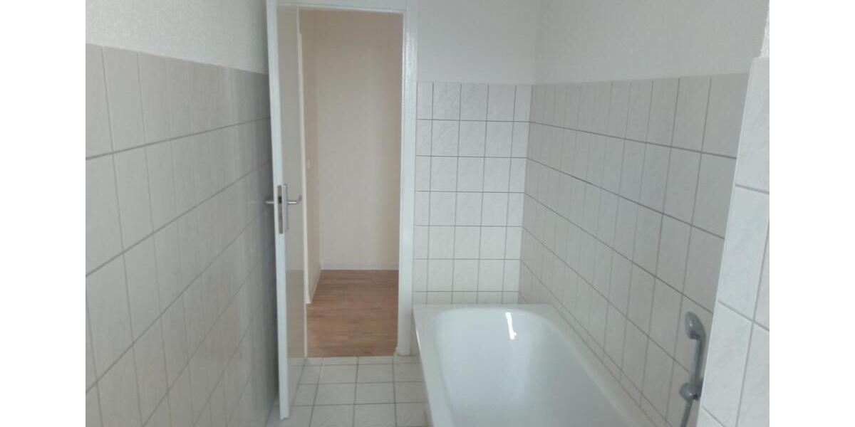 Etagenwohnung Annaburg - 4 Zimmer, 76 m&sup2;, 381&euro; | Angebot:23860100