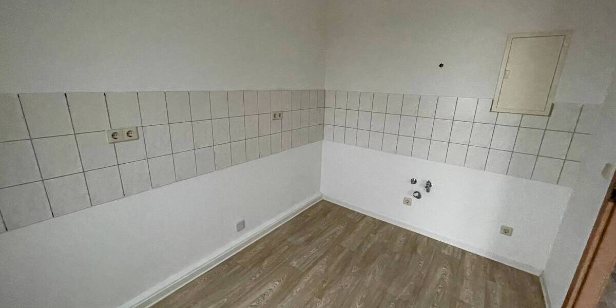Etagenwohnung Merseburg - 3 Zimmer, 61 m&sup2;, 340&euro; | Angebot:25663962