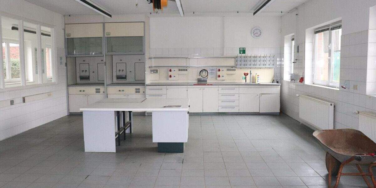 Gewerbeobjekt Christinenthal - 3 Zimmer, 320 m&sup2;, 7.665&euro; | Angebot:23636606