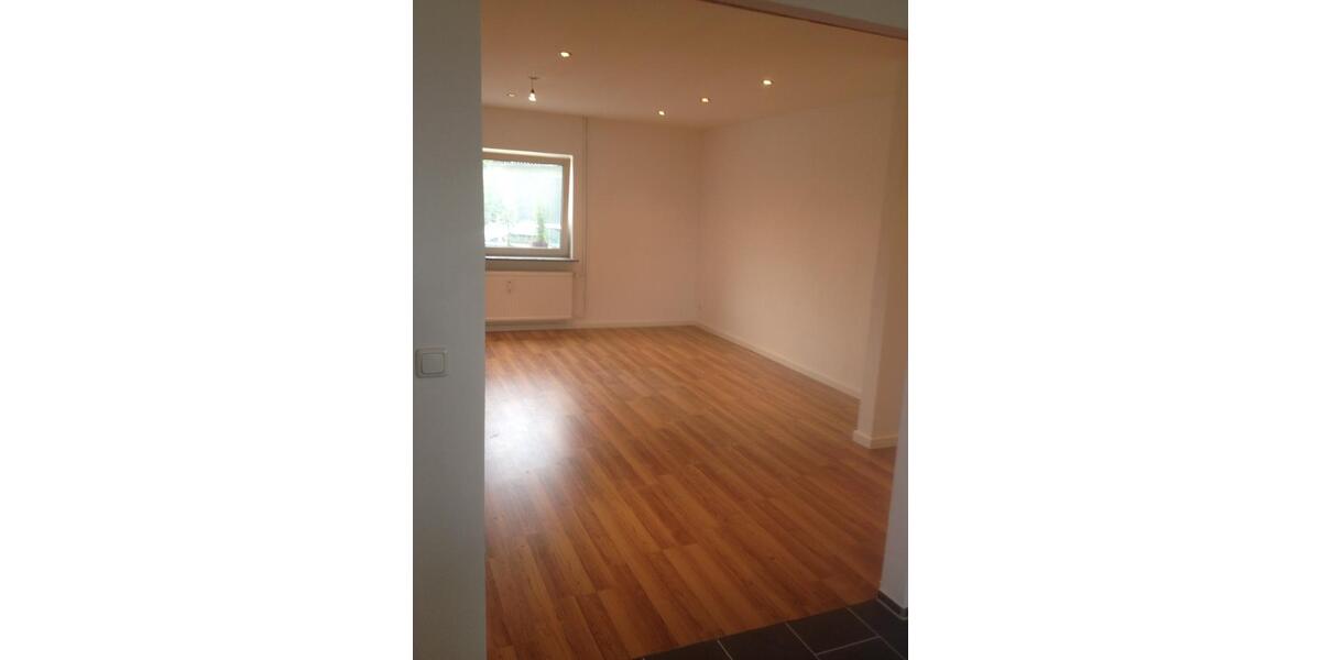 Erdgeschoßwohnung Munster - 3 Zimmer, 79 m&sup2;, 915&euro; | Angebot:26705862
