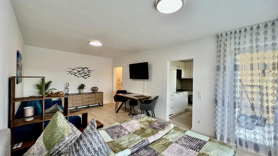 Schicke möblierte 1-Zimmer Wohnung mit Balkon in Sindelfingen zimmer