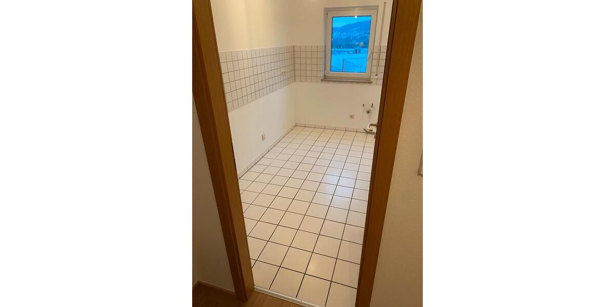 Etagenwohnung Mosbach - 3 Zimmer, 77 m&sup2;, 843&euro; | Angebot:24857829