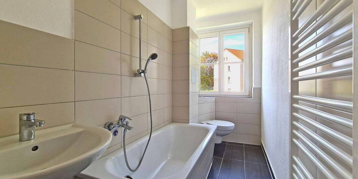 Etagenwohnung Freiberg Freiberg Ost - 3 Zimmer, 65 m&sup2;, 350&euro; | Angebot:26753252