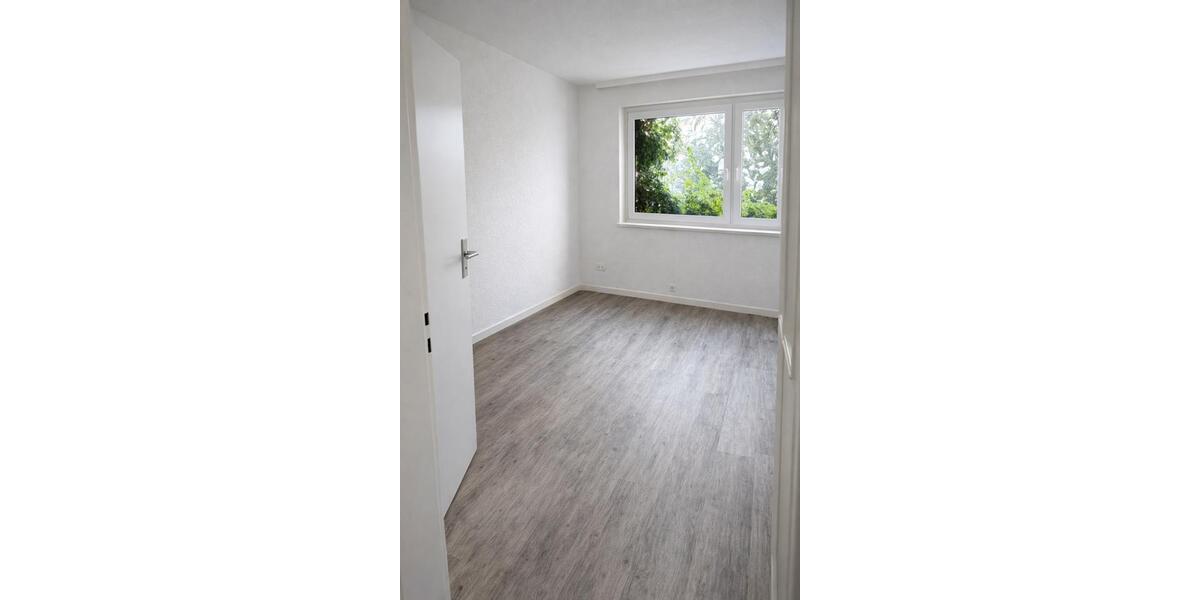 Moderne 3 Zimmerwohnung mit Garten und Fußbodenheizung 3 zimmer