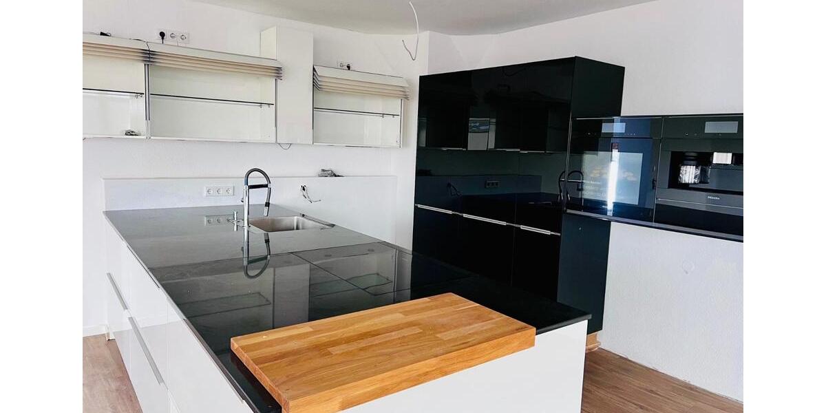 5 Timmer Wohnung Zentral in Büdingen Erstbezug nach Komplettsanie 5 zimmer