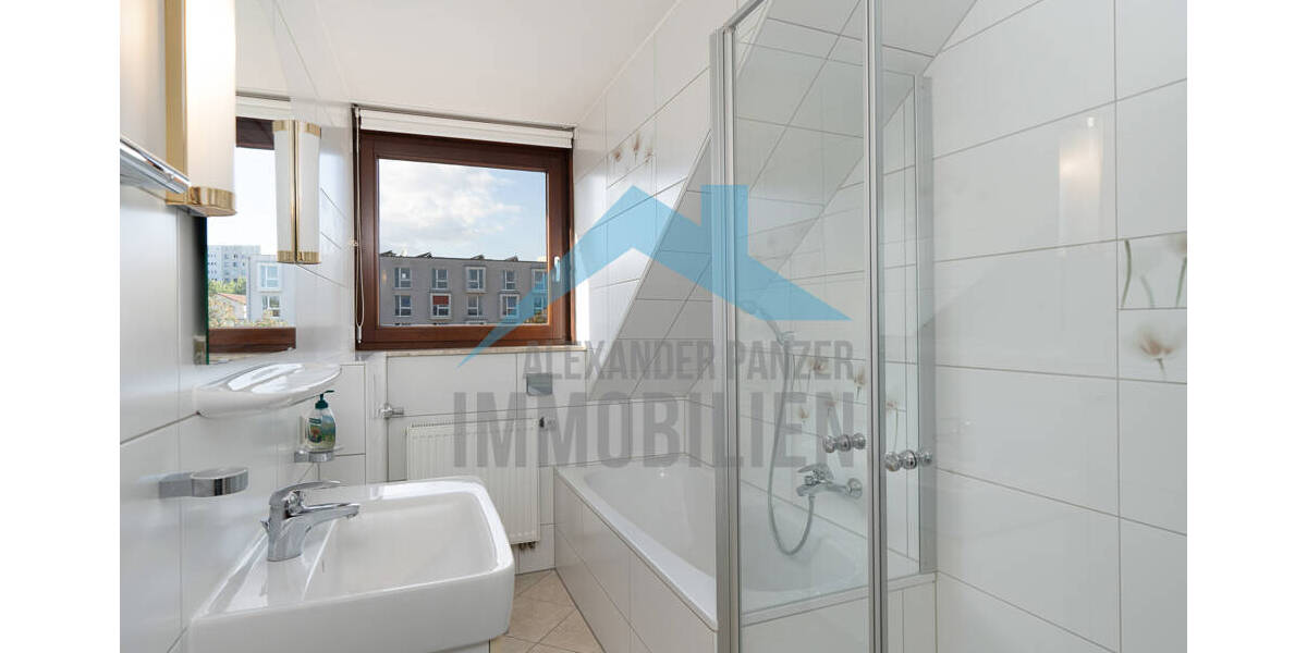 Etagenwohnung Kassel Wesertor - 4 Zimmer, 110 m&sup2;, 990&euro; | Angebot:23983135