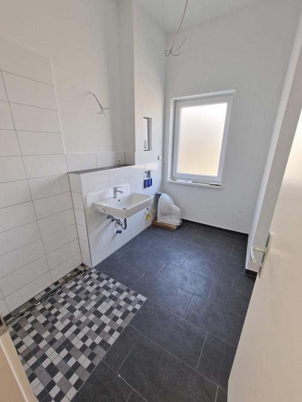 Schicke 2-Zimmer-Wohnung im 2.OG zimmer