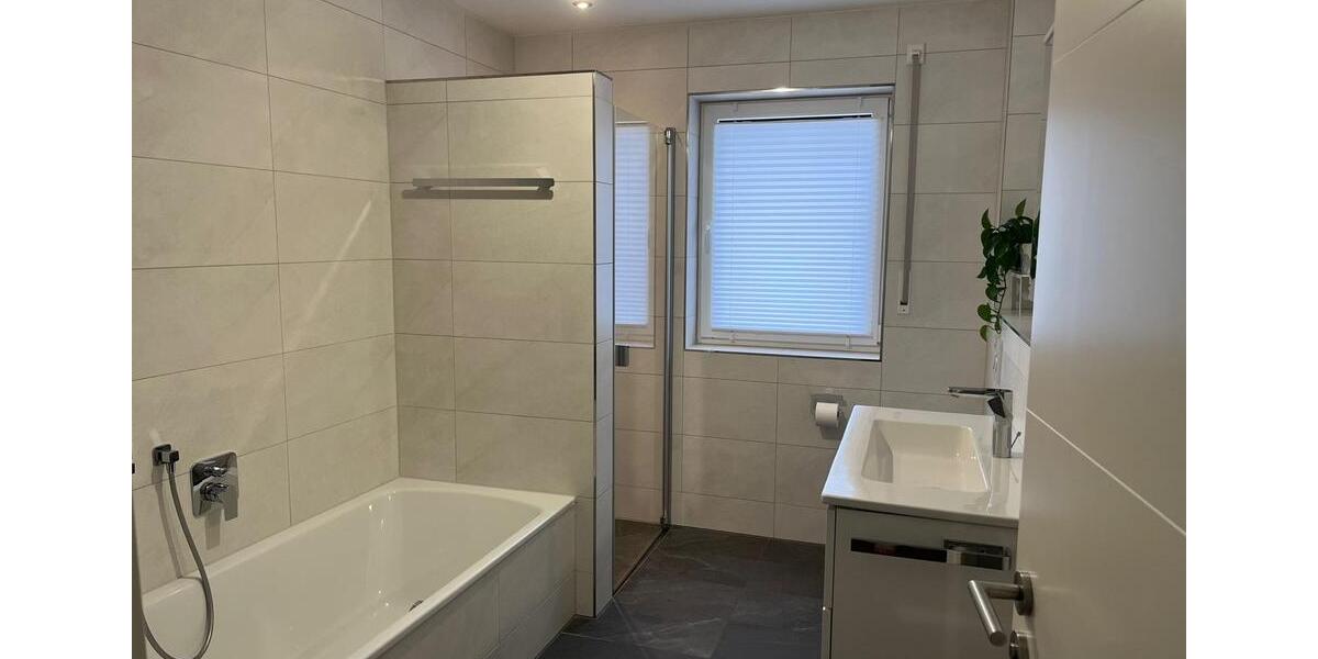 Etagenwohnung Ergoldsbach Langenhettenbach - 3 Zimmer, 93 m&sup2;, 1.240&euro; | Angebot:24837347