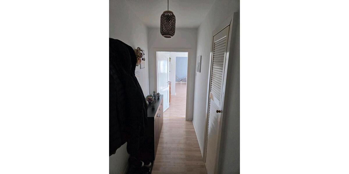 Etagenwohnung Kitzingen - 2.5 Zimmer, 61 m&sup2;, 920&euro; | Angebot:26272772