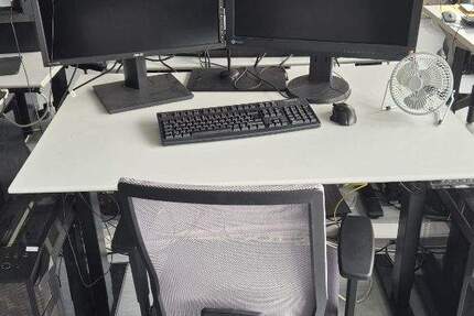 Arbeitsplätze in kreativem Loft zur Untermiete - All-in-Miete zimmer