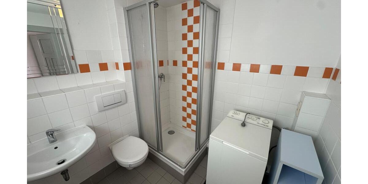 Möblierte 1-Raum Atelierwohnung mit Echtholzboden im ruhigen Hinterhaus - Etagenwohnung Gera Pforten | Angebot:26232900