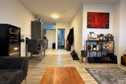 Zentrale, lichtdurchflutete Altbauwohnung mit moderner Küche 2 zimmer