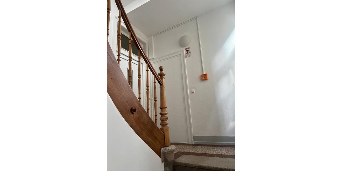 Maisonettenwohnung Stuttgart Bad Cannstatt - 5 Zimmer, 130 m&sup2;, 2.250&euro; | Angebot:26577903