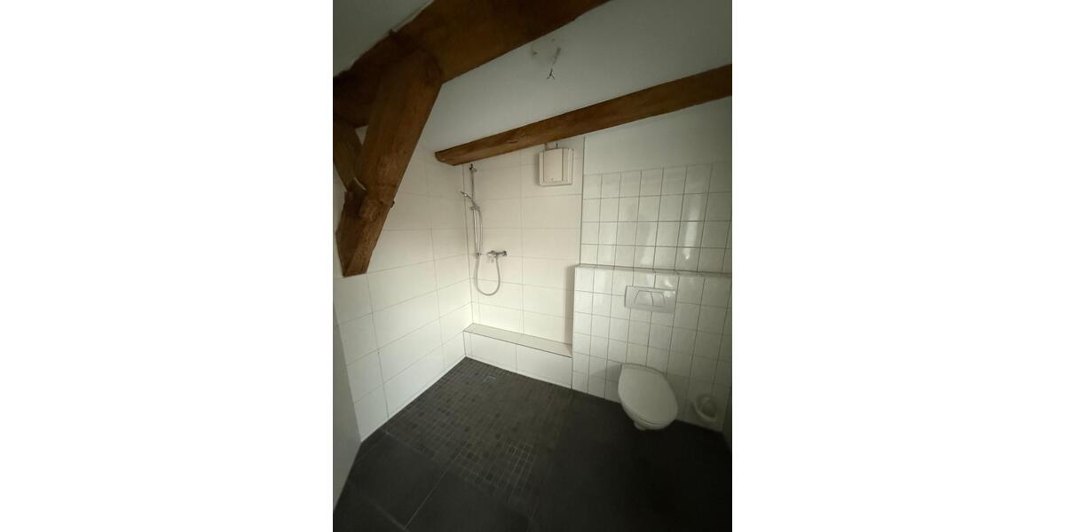 Etagenwohnung Parchim - 6 Zimmer, 120 m&sup2;, 950&euro; | Angebot:24437432