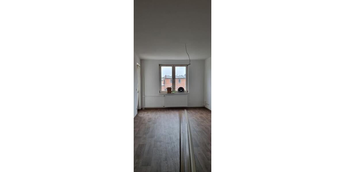 Etagenwohnung Malchin - 3 Zimmer, 69 m&sup2;, 410&euro; | Angebot:26490422