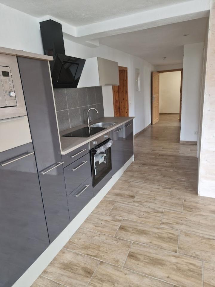 Helle freundliche Wohnung zu vermieten 2,5 Zimmer
