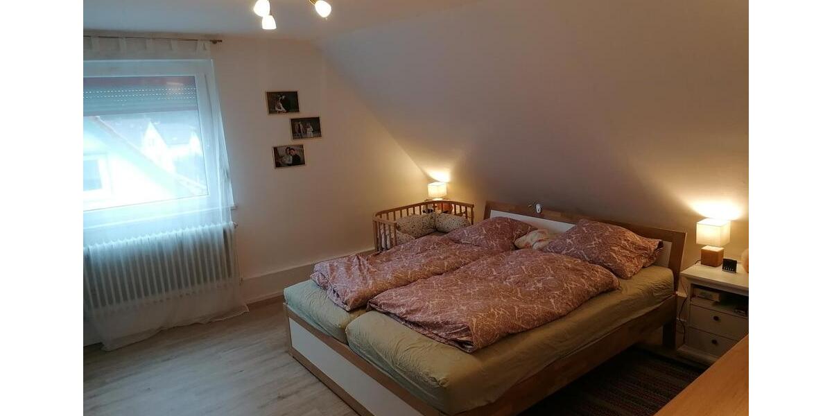 Etagenwohnung Täferrot - 4 Zimmer, 90 m&sup2;, 850&euro; | Angebot:26069493