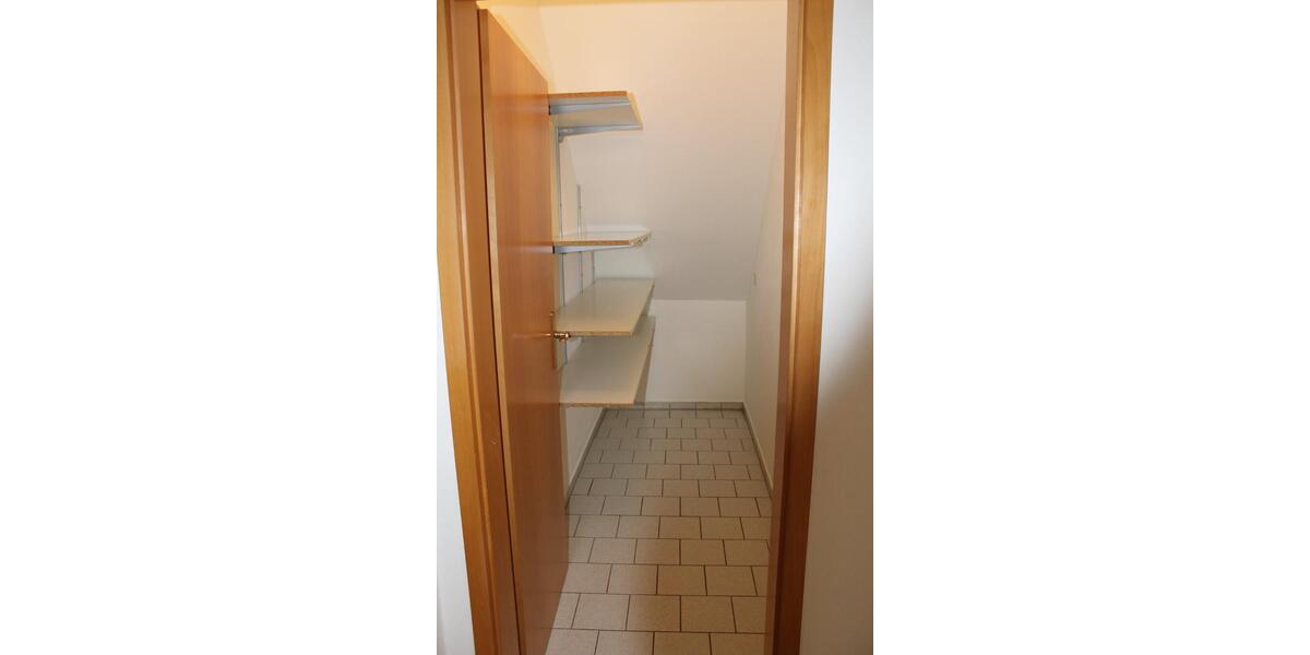 Dachgeschoßwohnung Schrobenhausen - 4 Zimmer, 101 m&sup2;, 925&euro; | Angebot:24877751