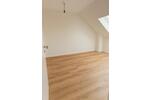 Dachgeschoßwohnung Siegen Kaan-Marienborn - 3 Zimmer, 80 m&sup2;, 750&euro; | Angebot:26583384