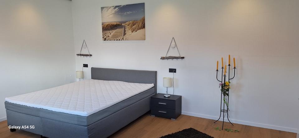 Erdgeschoßwohnung Esens - 2 Zimmer, 65 m&sup2;, 975&euro; | Angebot:25408685