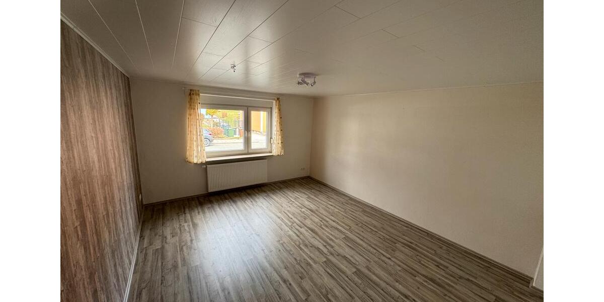 Erdgeschoßwohnung Hof Neuhof - 3 Zimmer, 76 m&sup2;, 750&euro; | Angebot:25992239
