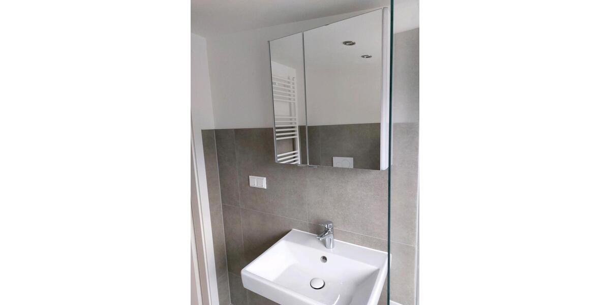 Dachgeschoßwohnung Bremen Findorff - 2 Zimmer, 30 m&sup2;, 660&euro; | Angebot:25362682