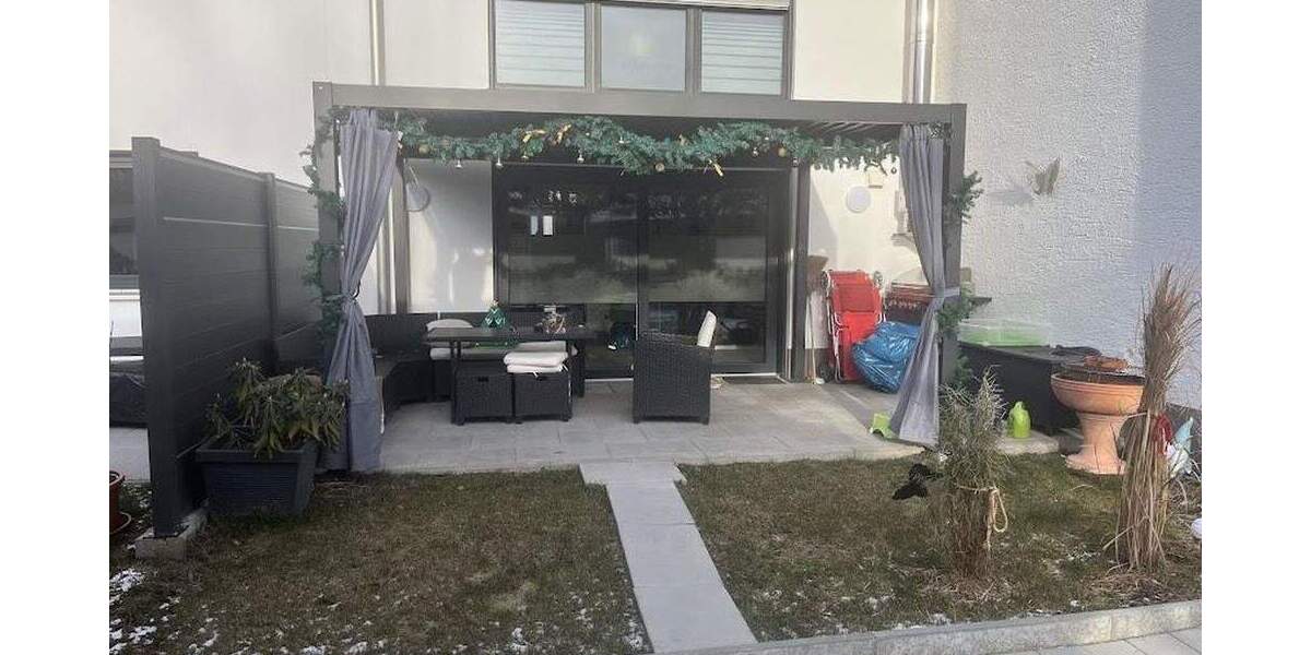 Schöne Doppelhaushälfte 5 zimmer