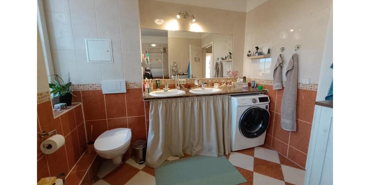 Etagenwohnung Stralsund - 2 Zimmer, 63 m&sup2;, 600&euro; | Angebot:26461670