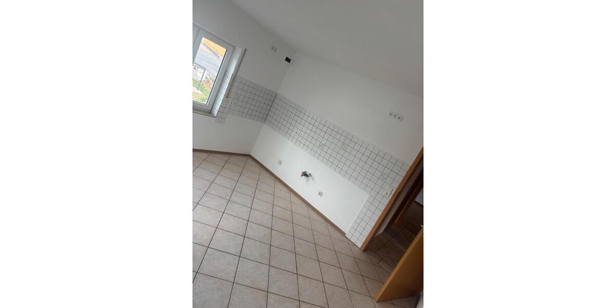 Etagenwohnung Donaueschingen - 3 Zimmer, 100 m&sup2;, 700&euro; | Angebot:26701947