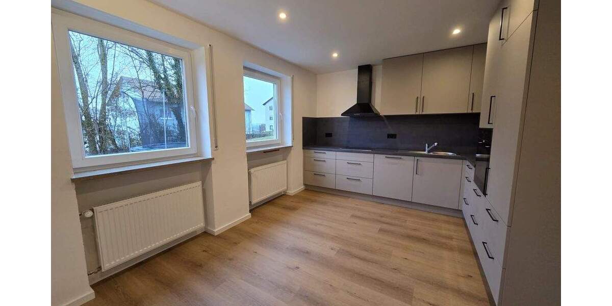 Etagenwohnung Passau / Hacklberg Hacklberg - 2 Zimmer, 93 m&sup2;, 990&euro; | Angebot:25268126