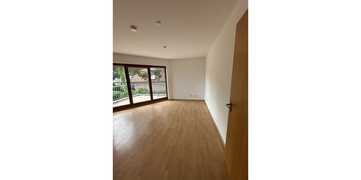 Etagenwohnung Berlin Wilhelmstadt - 3 Zimmer, 102 m&sup2;, 1.225&euro; | Angebot:27016289