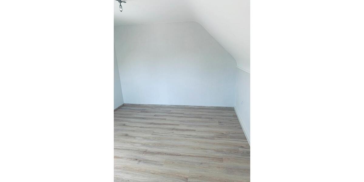 Dachgeschoßwohnung Homburg - 2 Zimmer, 67 m&sup2;, 630&euro; | Angebot:26536787