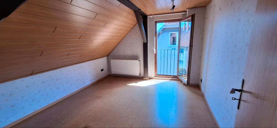 Etagenwohnung Peine - 7 Zimmer, 180 m&sup2;, 1.600&euro; | Angebot:26613104
