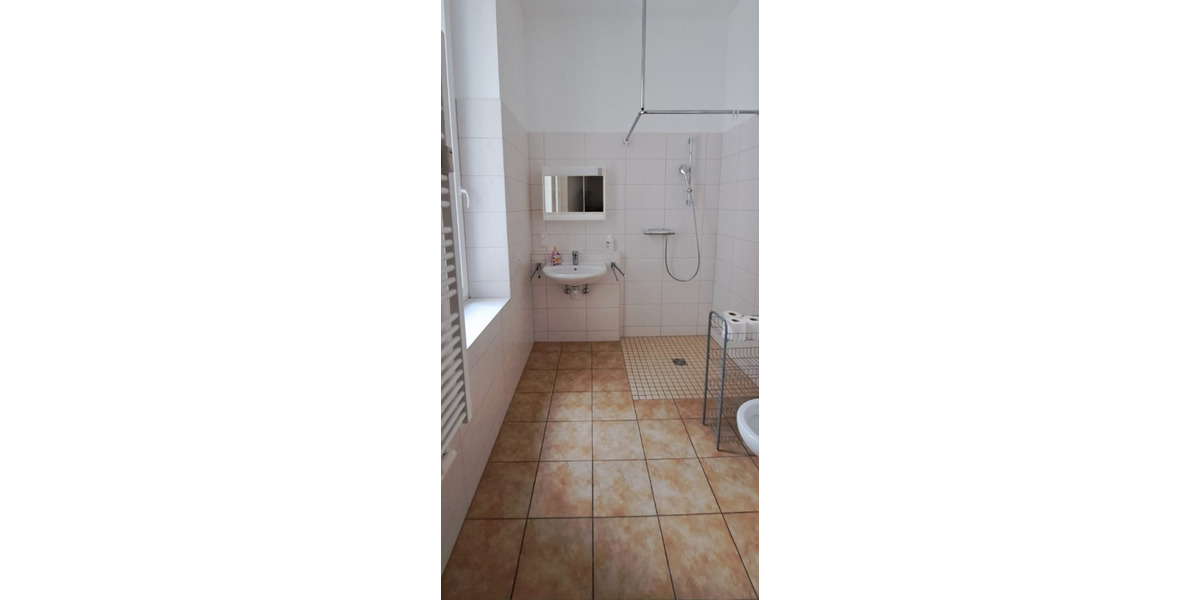 Etagenwohnung Nordhausen Zentrum - 2 Zimmer, 65 m&sup2;, 450&euro; | Angebot:26016069