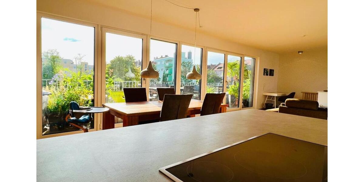 Exklusiver Wohn(t)raum über den Dächern Nürnbergs 3 zimmer