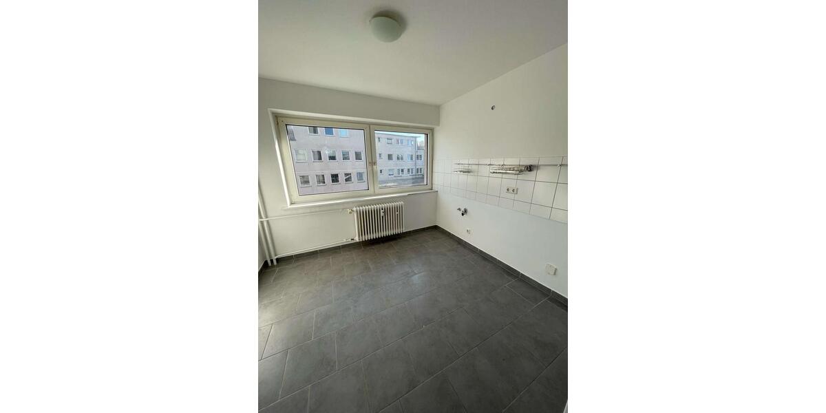 3 Zimmer Wohnung zentral gelegen von Salzgitter- Lebenstedt! 3 zimmer