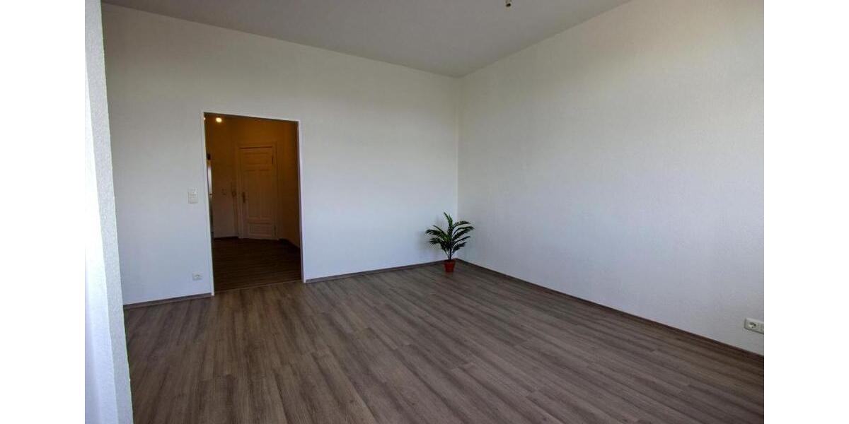 Dachgeschoßwohnung Wilhelmshaven - 2 Zimmer, 75 m&sup2;, 515&euro; | Angebot:26687656