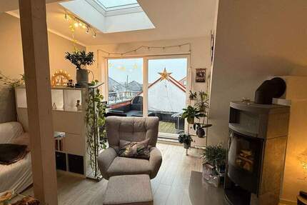 Traumhafte DG-Wohnung mit Kamin und 2 Dachterrassen 5 zimmer