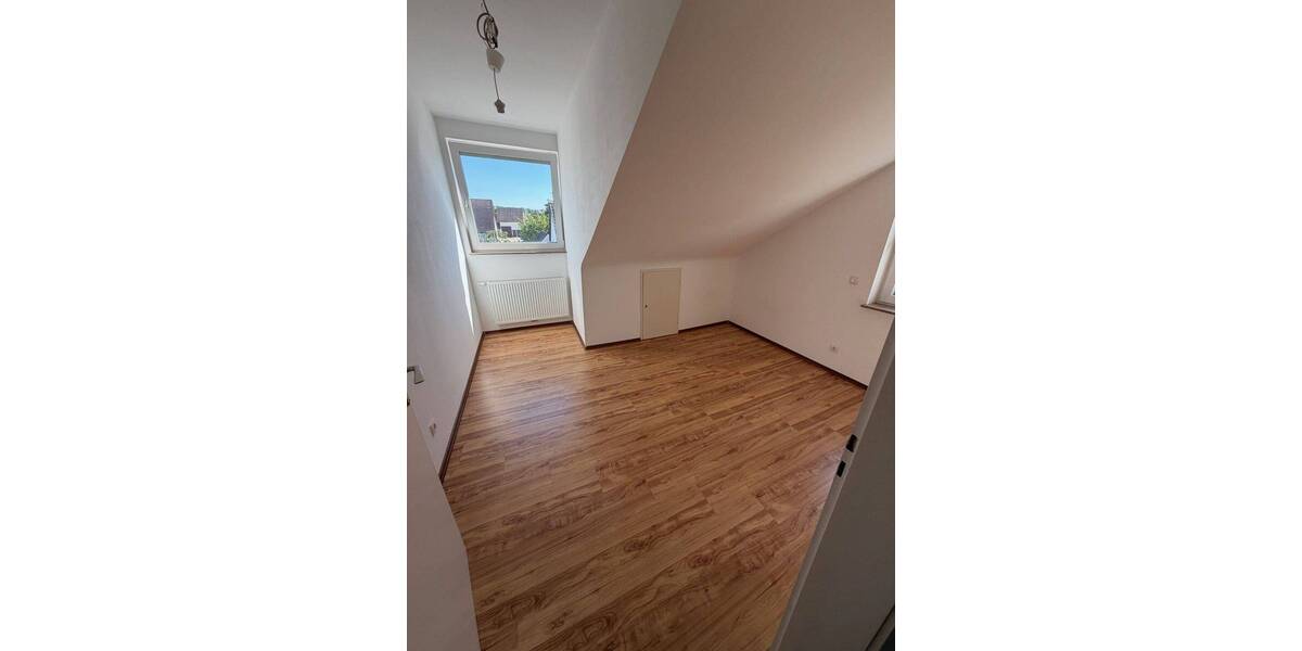 Etagenwohnung Kirchheim-Teck Jesingen - 3 Zimmer, 69 m&sup2;, 990&euro; | Angebot:26725276