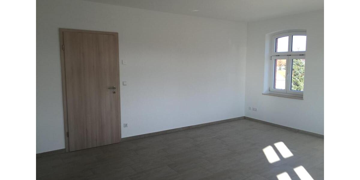 Etagenwohnung Lauta - 2 Zimmer, 65 m&sup2;, 467&euro; | Angebot:24677159