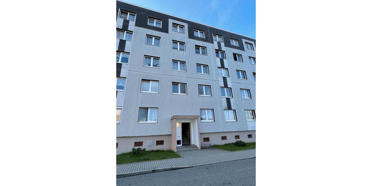 Lugau * 3 Zimmer * Einbauküche * Balkon * 01.01.2026 3 zimmer