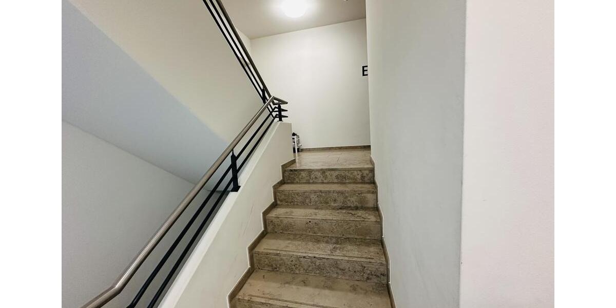 Etagenwohnung Düsseldorf Stadtbezirk 2 - 2 Zimmer, 74 m&sup2;, 1.400&euro; | Angebot:26580206