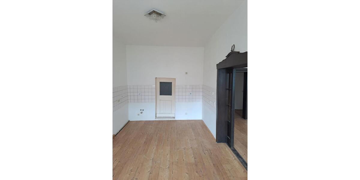 Etagenwohnung Colditz - 4 Zimmer, 127 m&sup2;, 570&euro; | Angebot:25902827